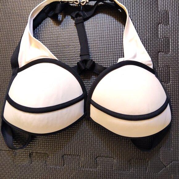 Ardene Swim Women's Bikini Swimsuit Top Push Up Bikini Bra Size L - Picture 2 of 3